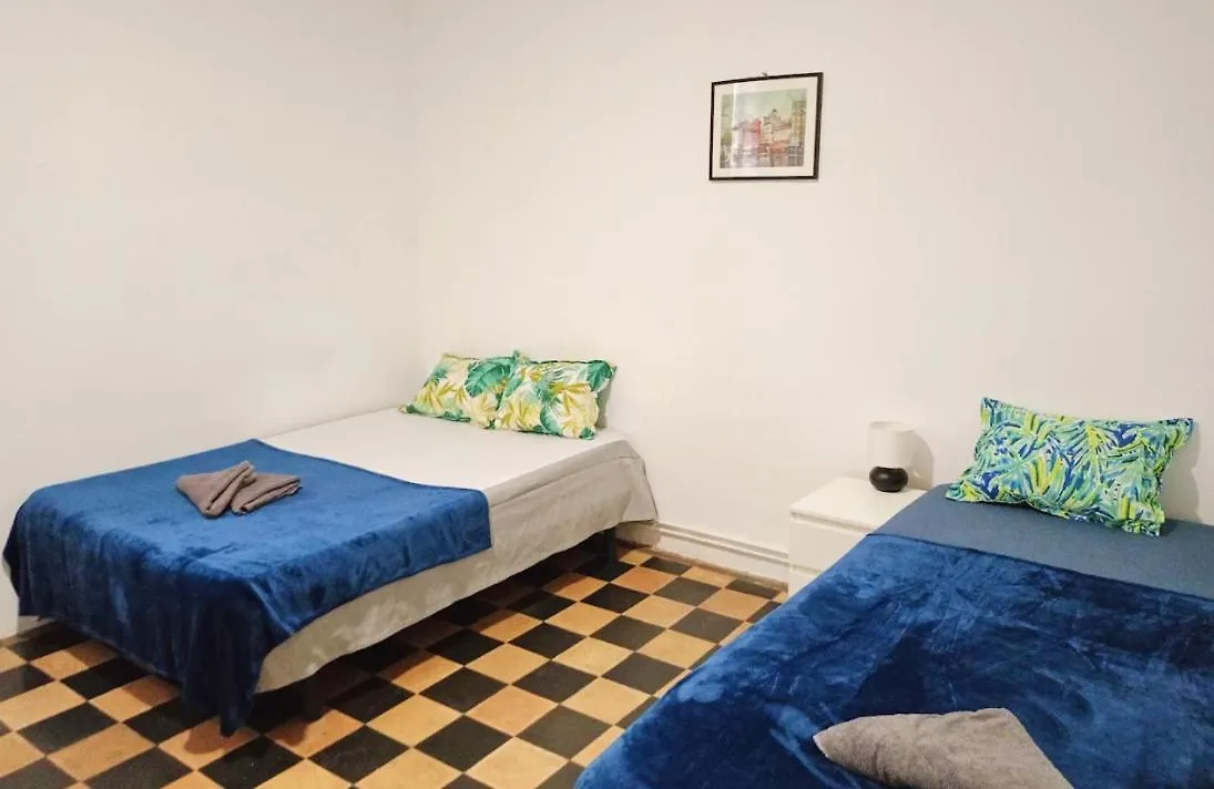 Banys Nous R4 Bed & Breakfast Barcelona Spain